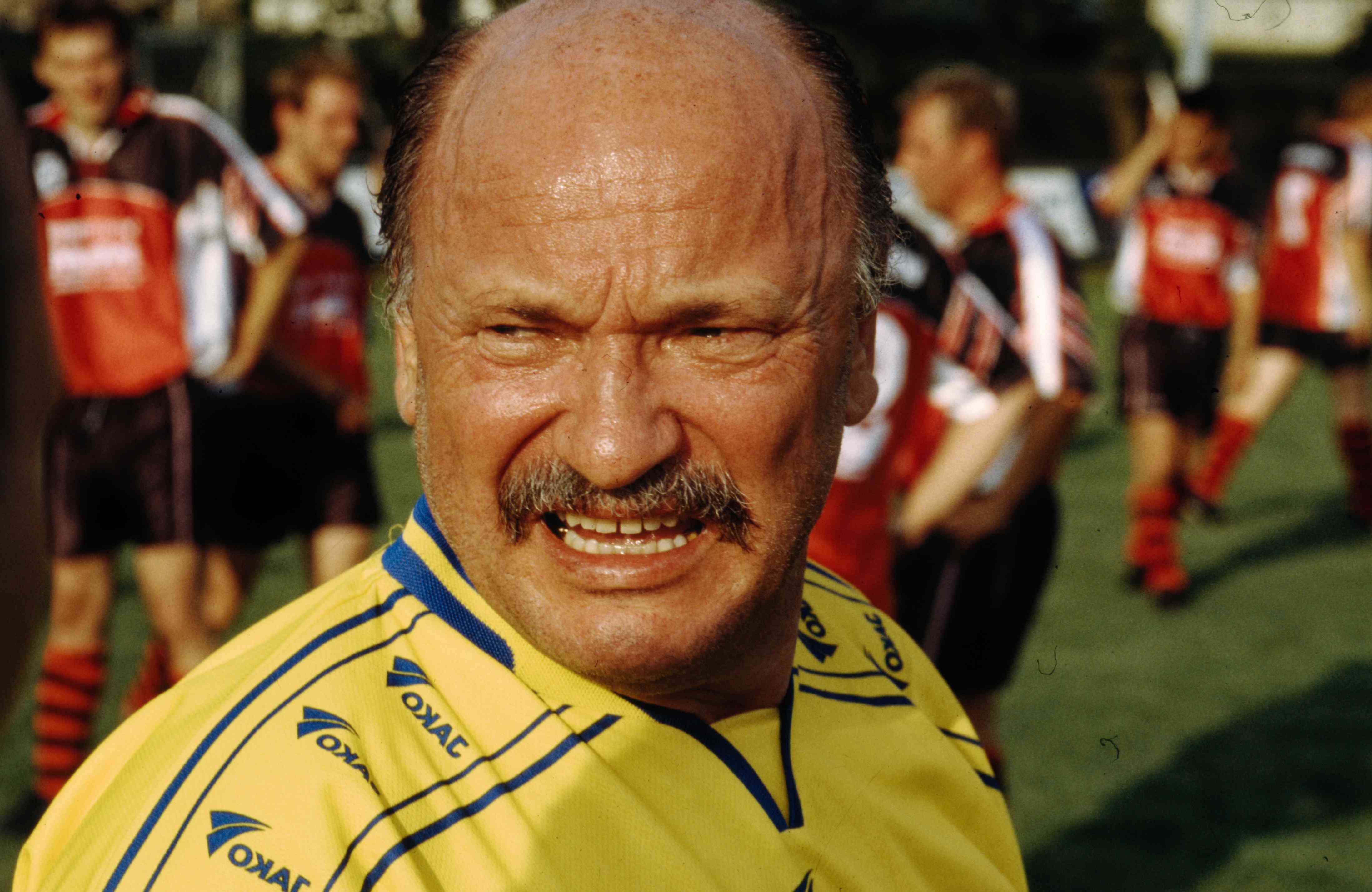 2002